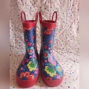 Konforme floral rain boots size 9 toddler.